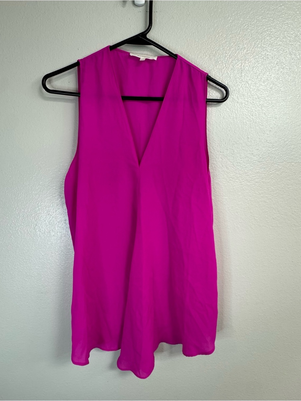 Sleeveless V-Neck Women's Top in Bright pink
